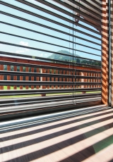 Raffstore preise, raffstore hella, raffstore warema, raffstore außen, raffstore kosten, raffstore steuerung, raffstore preisvergleich, raffstore, raffrollo, jalousien und raffstore, moderne fassade, wohnhäuser, flexibler sonnenschutz, tageslicht, tageslic