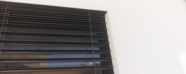 Raffstore preise, raffstore hella, raffstore warema, raffstore außen, raffstore kosten, raffstore steuerung, raffstore preisvergleich, raffstore, raffrollo, jalousien und raffstore, moderne fassade, wohnhäuser, flexibler sonnenschutz, tageslicht
