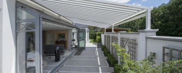Wintergarten, Beschattung Wintergarten, Glas und Beschattung, Beschattung Glasdach, beschattung für Terrassenüberdachung, beschattung gewächshaus, hella beschattung, beschattung pergola, pergola, sonnensegel, textile beschattung, beschattung motor