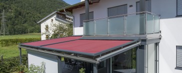 Wintergarten, Beschattung Wintergarten, Glas und Beschattung, Beschattung Glasdach, beschattung für Terrassenüberdachung, beschattung gewächshaus, hella beschattung, beschattung pergola, pergola, sonnensegel, textile beschattung, beschattung motor