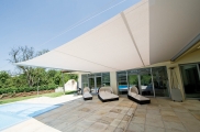 Wintergarten, Beschattung Wintergarten, Glas und Beschattung, Beschattung Glasdach, beschattung für Terrassenüberdachung, beschattung gewächshaus, hella beschattung, beschattung pergola, pergola, sonnensegel, textile beschattung, beschattung motor, bescha