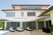 Wintergarten, Beschattung Wintergarten, Glas und Beschattung, Beschattung Glasdach, beschattung für Terrassenüberdachung, beschattung gewächshaus, hella beschattung, beschattung pergola, pergola, sonnensegel, textile beschattung, beschattung motor, bescha