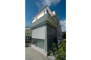 Rollladen Systeme, vorbaurollladen, rollladen konfiguartor, rolladenmotor, rollladenpanzer, rollladen preise, rollladen preisvergleich, rollladen hersteller, unterputz rollladen, unterputz vorbaurollladen, funkbedienung rollladen, passives kühlen mit roll