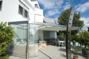 Wintergarten, Beschattung Wintergarten, Glas und Beschattung, Beschattung Glasdach, beschattung für Terrassenüberdachung, beschattung gewächshaus, hella beschattung, beschattung pergola, pergola, sonnensegel, textile beschattung, beschattung motor, bescha