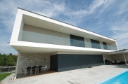 Raffstore preise, raffstore hella, raffstore warema, raffstore außen, raffstore kosten, raffstore steuerung, raffstore preisvergleich, raffstore, raffrollo, jalousien und raffstore, moderne fassade, wohnhäuser, flexibler sonnenschutz, tageslicht, tageslic