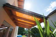 Wintergarten, Beschattung Wintergarten, Glas und Beschattung, Beschattung Glasdach, beschattung für Terrassenüberdachung, beschattung gewächshaus, hella beschattung, beschattung pergola, pergola, sonnensegel, textile beschattung, beschattung motor, bescha