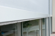Rollladen Systeme, vorbaurollladen, rollladen konfiguartor, rolladenmotor, rollladenpanzer, rollladen preise, rollladen preisvergleich, rollladen hersteller, unterputz rollladen, unterputz vorbaurollladen, funkbedienung rollladen, passives kühlen mit roll