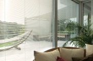 Innenjalousie motor, innenjalousie fenster, innenjalousien montieren, innenjalousien österreich, innenjalousien befestigung, plissee, jalousien innenjalousien, jalousie nach maß, innenjalousie nach maß, sonnenlicht, innenliegender sonnenschutz, fenster ro