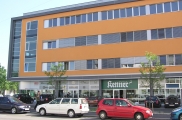 Raffstore preise, raffstore hella, raffstore warema, raffstore außen, raffstore kosten, raffstore steuerung, raffstore preisvergleich, raffstore, raffrollo, jalousien und raffstore, moderne fassade, wohnhäuser, flexibler sonnenschutz, tageslicht, tageslic