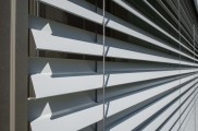 VALETTA Verbundraffstore RA90 Z-Lamelle