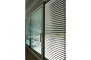 Raffstore preise, raffstore hella, raffstore warema, raffstore außen, raffstore kosten, raffstore steuerung, raffstore preisvergleich, raffstore, raffrollo, jalousien und raffstore, moderne fassade, wohnhäuser, flexibler sonnenschutz, tageslicht, tageslic