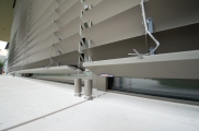 Raffstore preise, raffstore hella, raffstore warema, raffstore außen, raffstore kosten, raffstore steuerung, raffstore preisvergleich, raffstore, raffrollo, jalousien und raffstore, moderne fassade, wohnhäuser, flexibler sonnenschutz, tageslicht, tageslic