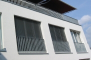 Raffstore preise, raffstore hella, raffstore warema, raffstore außen, raffstore kosten, raffstore steuerung, raffstore preisvergleich, raffstore, raffrollo, jalousien und raffstore, moderne fassade, wohnhäuser, flexibler sonnenschutz, tageslicht, tageslic