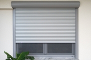 Rollladen Systeme, vorbaurollladen, rollladen konfiguartor, rolladenmotor, rollladenpanzer, rollladen preise, rollladen preisvergleich, rollladen hersteller, unterputz rollladen, unterputz vorbaurollladen, funkbedienung rollladen, passives kühlen mit roll