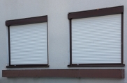 Rollladen Systeme, vorbaurollladen, rollladen konfiguartor, rolladenmotor, rollladenpanzer, rollladen preise, rollladen preisvergleich, rollladen hersteller, unterputz rollladen, unterputz vorbaurollladen, funkbedienung rollladen, passives kühlen mit roll