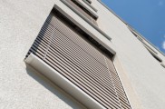Raffstore preise, raffstore hella, raffstore warema, raffstore außen, raffstore kosten, raffstore steuerung, raffstore preisvergleich, raffstore, raffrollo, jalousien und raffstore, moderne fassade, wohnhäuser, flexibler sonnenschutz, tageslicht