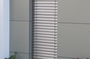 Raffstore preise, raffstore hella, raffstore warema, raffstore außen, raffstore kosten, raffstore steuerung, raffstore preisvergleich, raffstore, raffrollo, jalousien und raffstore, moderne fassade, wohnhäuser, flexibler sonnenschutz, tageslicht