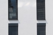 Raffstore preise, raffstore hella, raffstore warema, raffstore außen, raffstore kosten, raffstore steuerung, raffstore preisvergleich, raffstore, raffrollo, jalousien und raffstore, moderne fassade, wohnhäuser, flexibler sonnenschutz, tageslicht