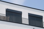 Raffstore preise, raffstore hella, raffstore warema, raffstore außen, raffstore kosten, raffstore steuerung, raffstore preisvergleich, raffstore, raffrollo, jalousien und raffstore, moderne fassade, wohnhäuser, flexibler sonnenschutz, tageslicht