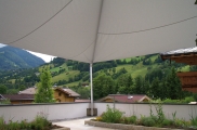 Wintergarten, Beschattung Wintergarten, Glas und Beschattung, Beschattung Glasdach, beschattung für Terrassenüberdachung, beschattung gewächshaus, hella beschattung, beschattung pergola, pergola, sonnensegel, textile beschattung, beschattung motor, bescha