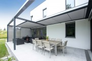 Wintergarten, Beschattung Wintergarten, Glas und Beschattung, Beschattung Glasdach, beschattung für Terrassenüberdachung, beschattung gewächshaus, hella beschattung, beschattung pergola, pergola, sonnensegel, textile beschattung, beschattung motor