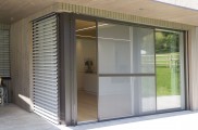 Raffstore preise, raffstore hella, raffstore warema, raffstore außen, raffstore kosten, raffstore steuerung, raffstore preisvergleich, raffstore, raffrollo, jalousien und raffstore, moderne fassade, wohnhäuser, flexibler sonnenschutz, tageslicht