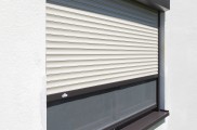 Rollladen Systeme, vorbaurollladen, rollladen konfiguartor, rolladenmotor, rollladenpanzer, rollladen preise, rollladen preisvergleich, rollladen hersteller, unterputz rollladen, unterputz vorbaurollladen, funkbedienung rollladen