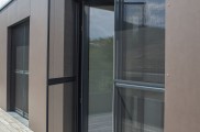 Insektenschutz, Insektenschutzmittel, Insektenschutz schiebetür, insektenschutz vorhang, insektenschutz dachfenster, insektenschutz plissee, insektenstiche, insektenschutzgitter, Lichtschachtabdeckung, Kellerschachtabdeckung, Balkon- und Terrassentüren