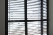 Insektenschutz, Insektenschutzmittel, Insektenschutz schiebetür, insektenschutz vorhang, insektenschutz dachfenster, insektenschutz plissee, insektenstiche, insektenschutzgitter, Lichtschachtabdeckung, Kellerschachtabdeckung, Balkon- und Terrassentüren