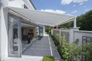 Wintergarten, Beschattung Wintergarten, Glas und Beschattung, Beschattung Glasdach, beschattung für Terrassenüberdachung, beschattung gewächshaus, hella beschattung, beschattung pergola, pergola, sonnensegel, textile beschattung, beschattung motor