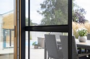 Insektenschutz, Insektenschutzmittel, Insektenschutz schiebetür, insektenschutz vorhang, insektenschutz dachfenster, insektenschutz plissee, insektenstiche, insektenschutzgitter, Lichtschachtabdeckung, Kellerschachtabdeckung, Balkon- und Terrassentüren