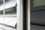 Raffstore preise, raffstore hella, raffstore warema, raffstore außen, raffstore kosten, raffstore steuerung, raffstore preisvergleich, raffstore, raffrollo, jalousien und raffstore, moderne fassade, wohnhäuser, flexibler sonnenschutz, tageslicht