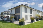 Raffstore preise, raffstore hella, raffstore warema, raffstore außen, raffstore kosten, raffstore steuerung, raffstore preisvergleich, raffstore, raffrollo, jalousien und raffstore, moderne fassade, wohnhäuser, flexibler sonnenschutz, tageslicht