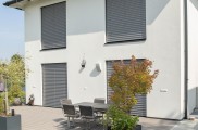 Raffstore preise, raffstore hella, raffstore warema, raffstore außen, raffstore kosten, raffstore steuerung, raffstore preisvergleich, raffstore, raffrollo, jalousien und raffstore, moderne fassade, wohnhäuser, flexibler sonnenschutz, tageslicht