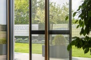 Insektenschutz, Insektenschutzmittel, Insektenschutz schiebetür, insektenschutz vorhang, insektenschutz dachfenster, insektenschutz plissee, insektenstiche, insektenschutzgitter, Lichtschachtabdeckung, Kellerschachtabdeckung, Balkon- und Terrassentüren