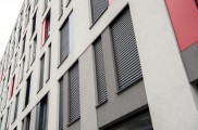 Raffstore preise, raffstore hella, raffstore warema, raffstore außen, raffstore kosten, raffstore steuerung, raffstore preisvergleich, raffstore, raffrollo, jalousien und raffstore, moderne fassade, wohnhäuser, flexibler sonnenschutz, tageslicht